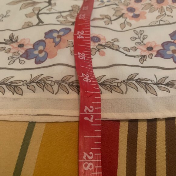 Max Studio Women's Floral Sleeveless Top Beige & Pink Sz M Cottagecore Innocent - Picture 4 of 8